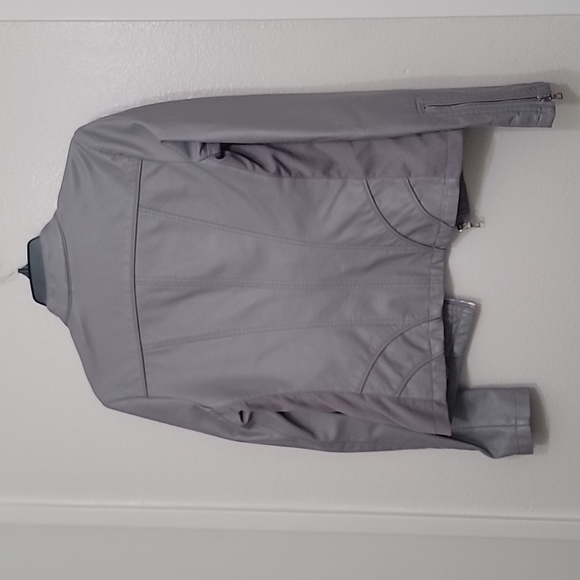 EUC GUESS Women's Faux-Leather Moto Grey Jacket Size Small - Picture 5 of 11